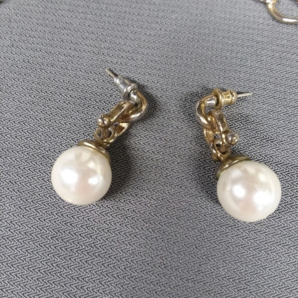 Vintage Necklace & Earrings Set - Picture 6 of 16